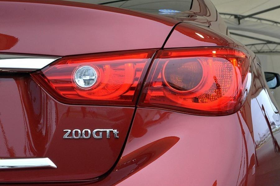  Nissan Skyline 200GT-t 2014 года  (фото 12 из 20)